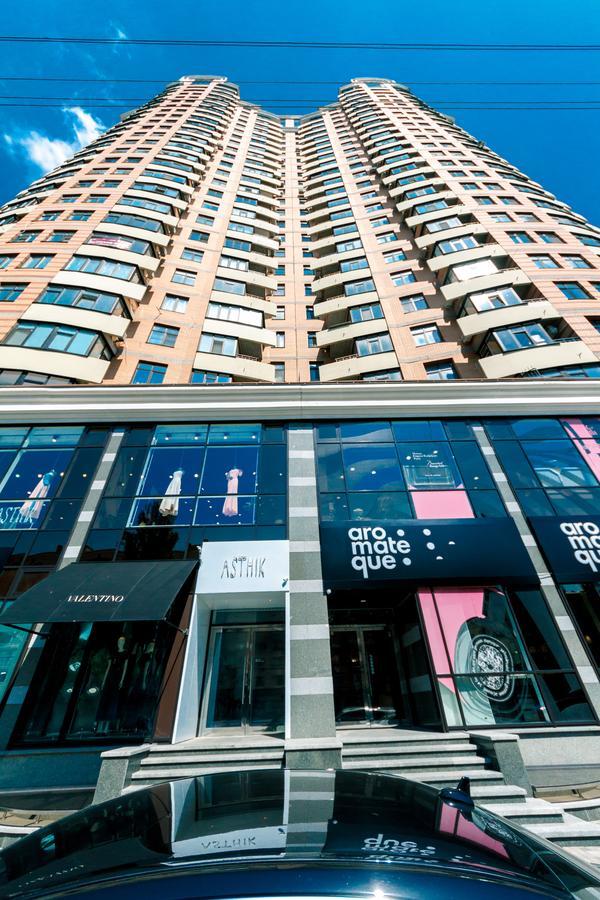 New Building Near Arena City Lesi Ukrainky 7A Kiev Exterior foto